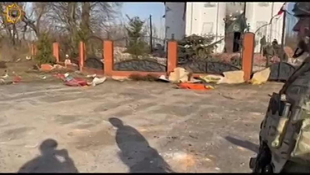 Майя Пирогова: Невероятная песня!. Други мои, начните с этой песни ваше утро, и пусть прекрасные слова о Сынах России живут в ваших сердцах сегодня, завтра, неделю, год