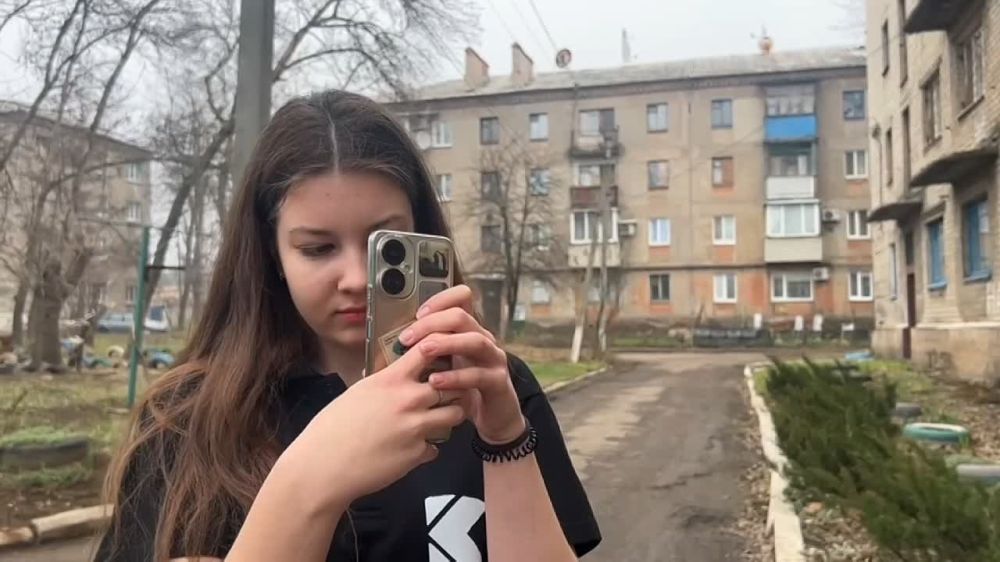 Знаний много не бывает. В рамках марафона «Создавай Событие» руководитель пресс-службы Молодёжки Горловки Мария Шурина провела мастер-класс по медиа-сопровождению