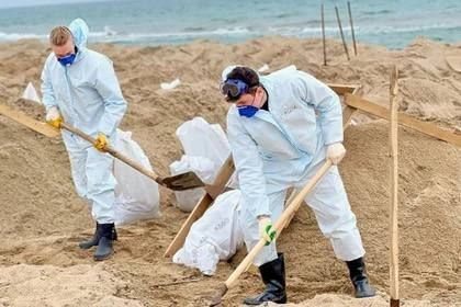 Команда волонтеров из Горловки помогает устранить последствия ЧС в Анапе