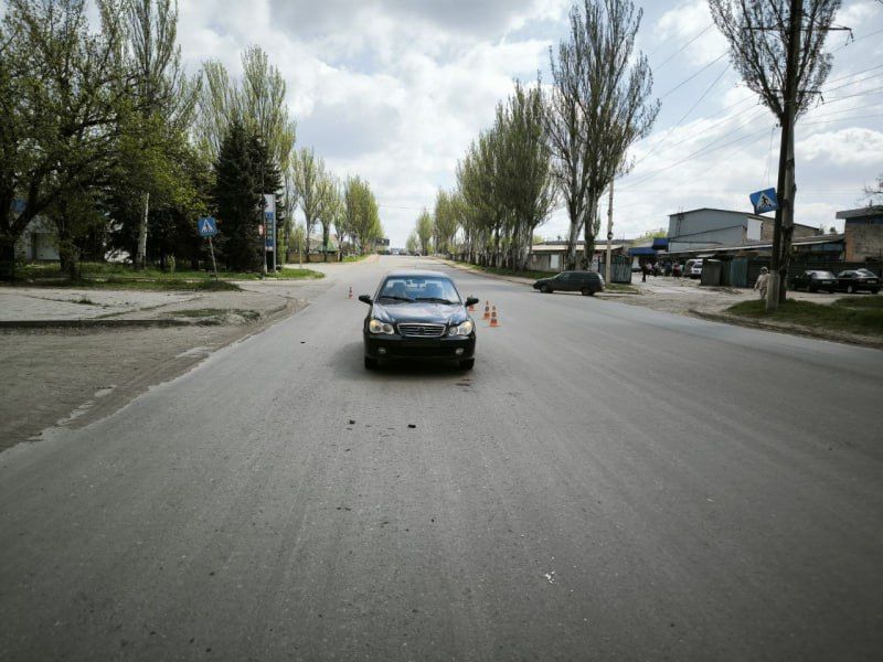 Сотрудники полиции устанавливают обстоятельства ДТП в Горловке