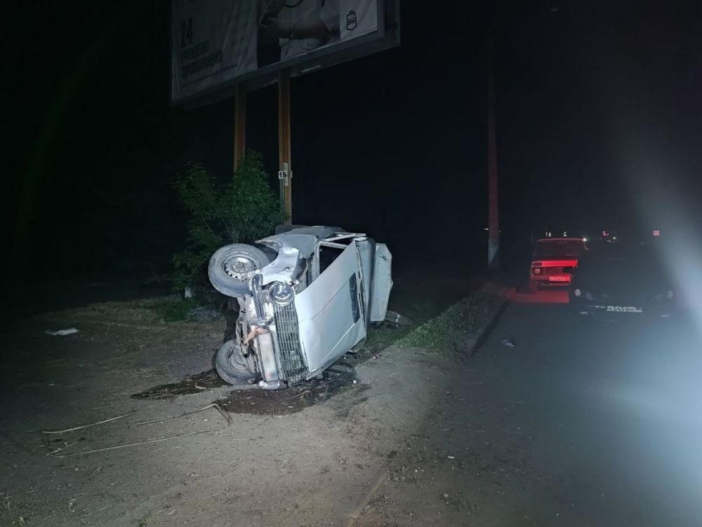 В Горловке 17-летний водитель "Жигулей", двигаясь на высокой скорости по трамвайным путям, не справился с управлением, сообщили в пресс-службе МВД ДНР В Горловке 17-летний водитель "Жигулей", двигаясь на высокой скорости по трамвайным путям, не справился с управлением, сообщили в пресс-службе МВД ДНР