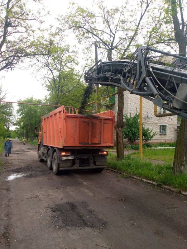 :       л       