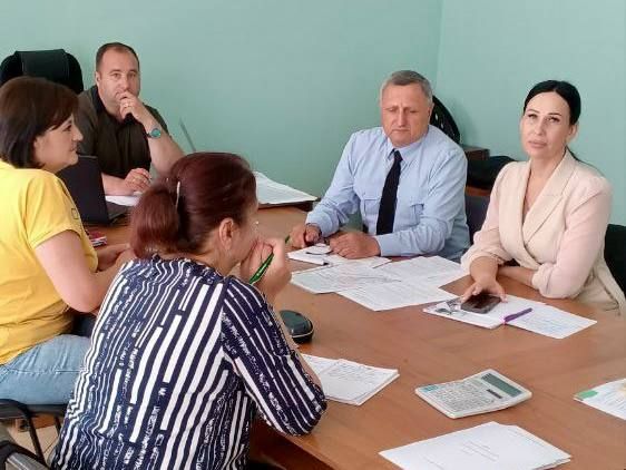 3 июня сотрудники отдела государственного земельного надзора и контроля в области обращения пестицидов и агрохимикатов по ДНР Управления Россельхознадзора по ДНР и ЛНР провели профилактические визиты по инициативе... 3 июня сотрудники отдела государственного земельного надзора и контроля в области обращения пестицидов и агрохимикатов по ДНР Управления Россельхознадзора по ДНР и ЛНР провели профилактические визиты по инициативе...