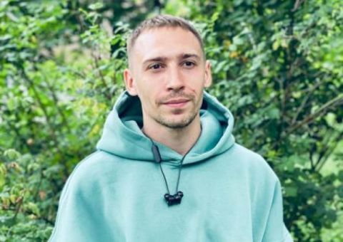 Игорь Гомольский: Вот хоть убей не пойму, как депутат Милонов успевает и врага на Горловском направлении из «Рапиры» точным выстрелом разить, и против секс-игрушек бороться