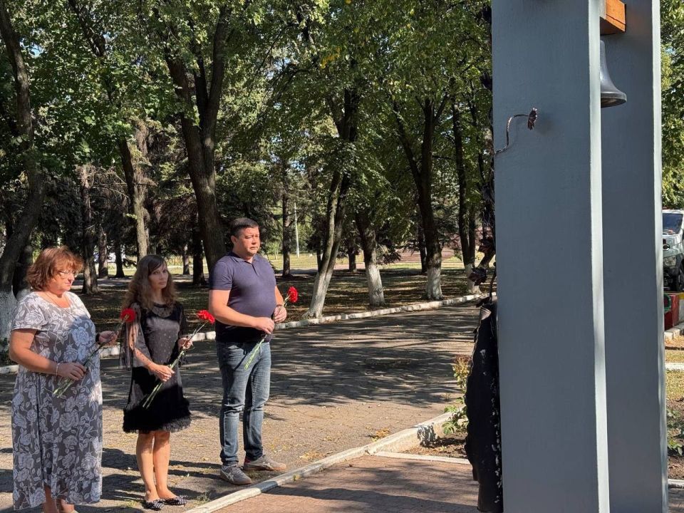 В Центрально- Городском районе Горловки почтили память невинно убиенных мирных жителей города