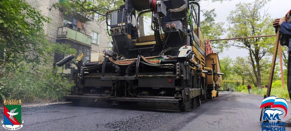 В Горловке продолжается ремонт дорог