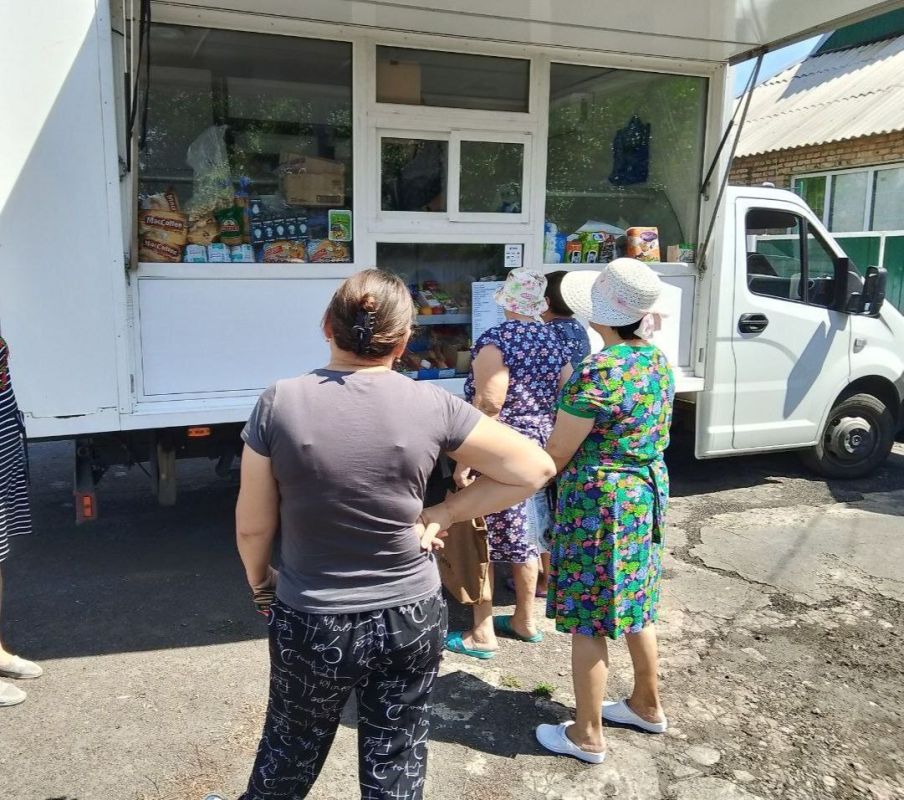 С 26 по 29 июля 2025 года осуществлена выездная торговля с использованием автомагазинов в населенных пунктах городских округов Докучаевск, Горловка, Мариуполь, Харцызск на территории  г. Авдеевка, также Волновахского... С 26 по 29 июля 2025 года осуществлена выездная торговля с использованием автомагазинов в населенных пунктах городских округов Докучаевск, Горловка, Мариуполь, Харцызск на территории  г. Авдеевка, также Волновахского...