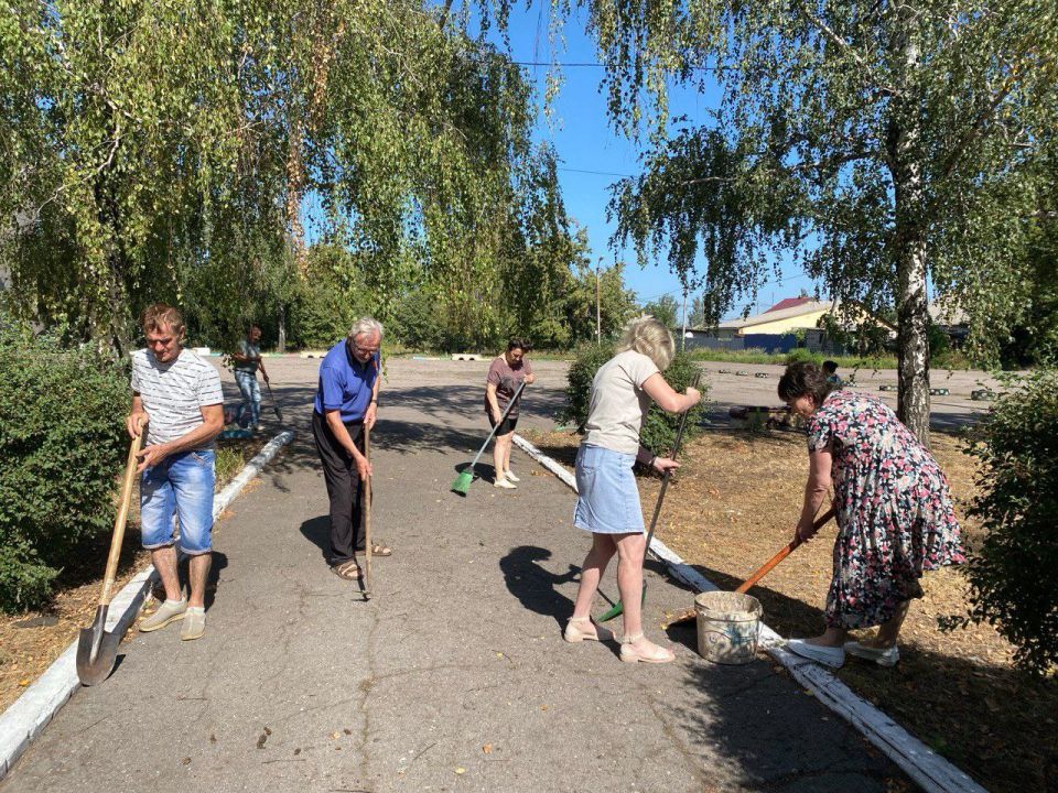 Иван Приходько: В Калининском районе Горловки продолжается всероссийский партийный проект «Единой России» «Городская среда» Иван Приходько: В Калининском районе Горловки продолжается всероссийский партийный проект «Единой России» «Городская среда»