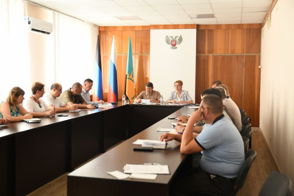 К началу учебного года в Торезе и Углегорске откроются физкультурно-оздоровительные комплексы К началу учебного года в Торезе и Углегорске откроются физкультурно-оздоровительные комплексы