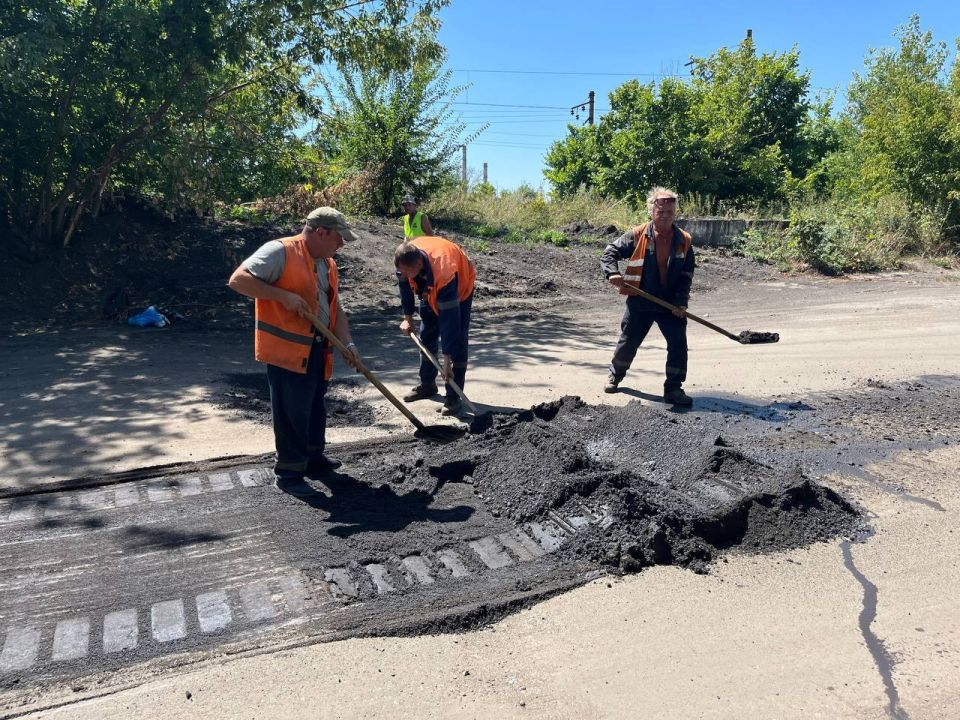 Роман Конев: О дорожных работах МУНИЦИПАЛЬНОГО УНИТАРНОГО ПРЕДПРИЯТИЯ «ПРОСТОР» АДМИНИСТРАЦИИ ГОРОДСКОГО ОКРУГА ГОРЛОВКА ДОНЕЦКОЙ НАРОДНОЙ РЕСПУБЛИКИ Роман Конев: О дорожных работах МУНИЦИПАЛЬНОГО УНИТАРНОГО ПРЕДПРИЯТИЯ «ПРОСТОР» АДМИНИСТРАЦИИ ГОРОДСКОГО ОКРУГА ГОРЛОВКА ДОНЕЦКОЙ НАРОДНОЙ РЕСПУБЛИКИ