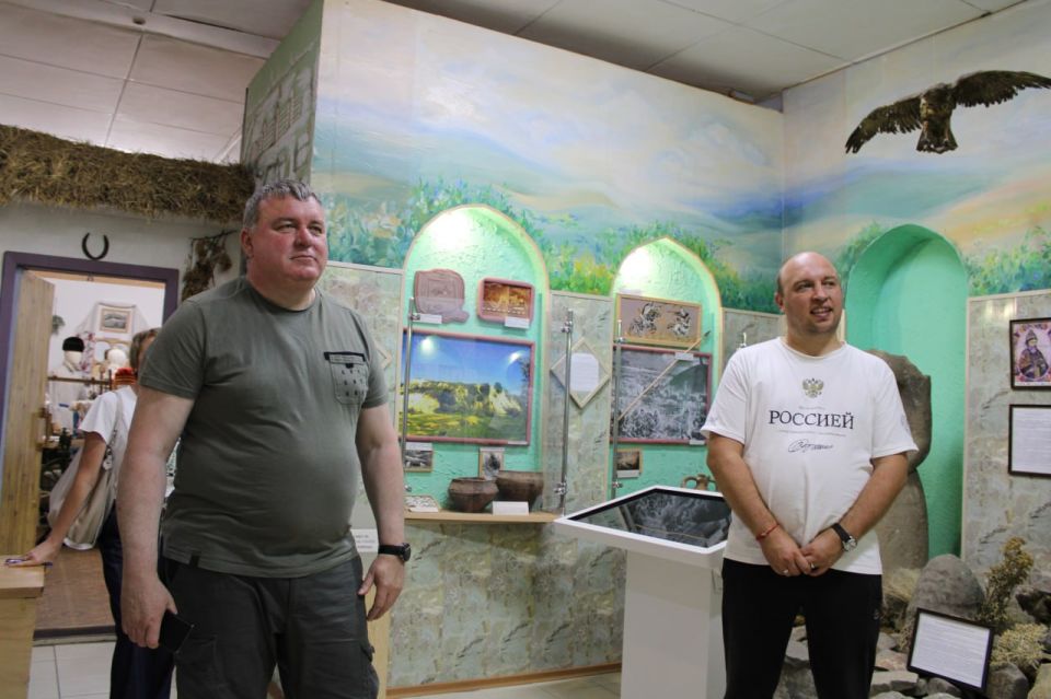  :                    ,      ...