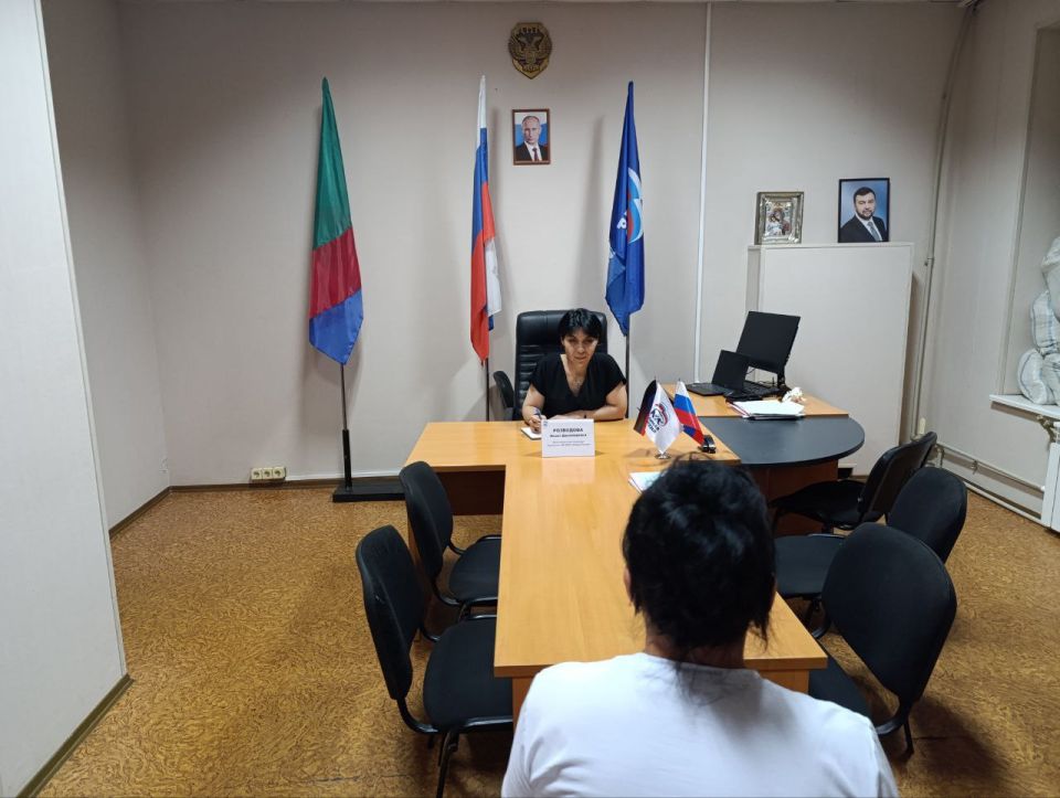 Иван Приходько: Личный прием граждан провела исполнительный секретарь Горловского отделения партии «Единая Россия» Инает Розводова