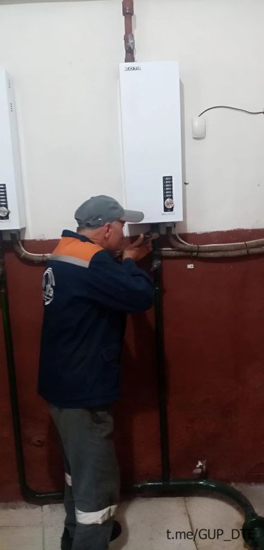 СПЕЦИАЛИСТЫ ФИЛИАЛА «ГОРЛОВКАТЕПЛОСЕТЬ» ГУП ДНР «ДОНБАССТЕПЛОЭНЕРГО» ВЫПОЛНИЛИ ЗАМЕНУ ОБОРУДОВАНИЯ КОТЕЛЬНЫХ СПЕЦИАЛИСТЫ ФИЛИАЛА «ГОРЛОВКАТЕПЛОСЕТЬ» ГУП ДНР «ДОНБАССТЕПЛОЭНЕРГО» ВЫПОЛНИЛИ ЗАМЕНУ ОБОРУДОВАНИЯ КОТЕЛЬНЫХ