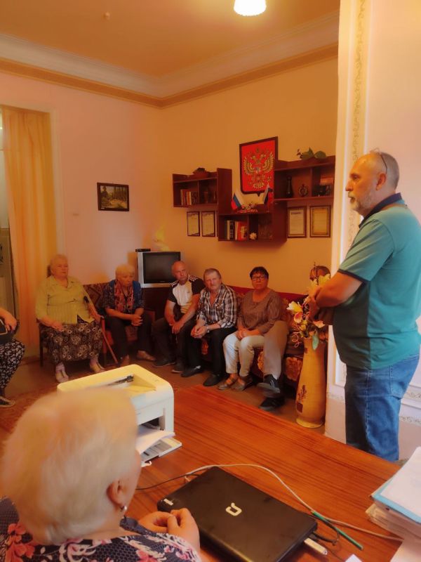 Иван Приходько: Состоялась встреча руководства администрации городского округа Горловка с жителями Горловки Иван Приходько: Состоялась встреча руководства администрации городского округа Горловка с жителями Горловки