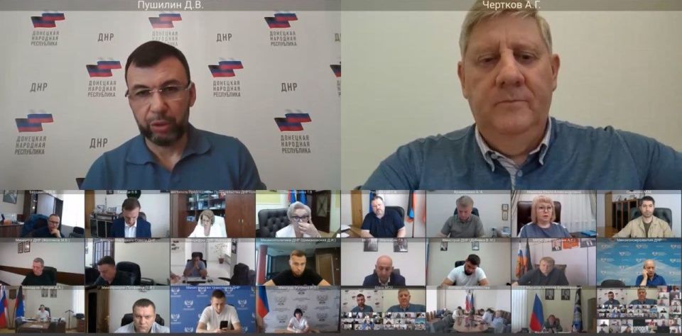 Денис Пушилин: Вода, подготовка к отопительному сезону, ремонт дорог — на оперативном совещании дал поручения по этим и другим вопросам