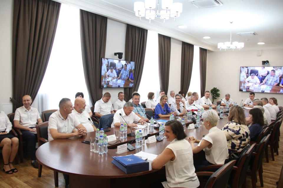 Музей истории и развития Донецкой железной дороги отпраздновал 25-летний юбилей Музей истории и развития Донецкой железной дороги отпраздновал 25-летний юбилей