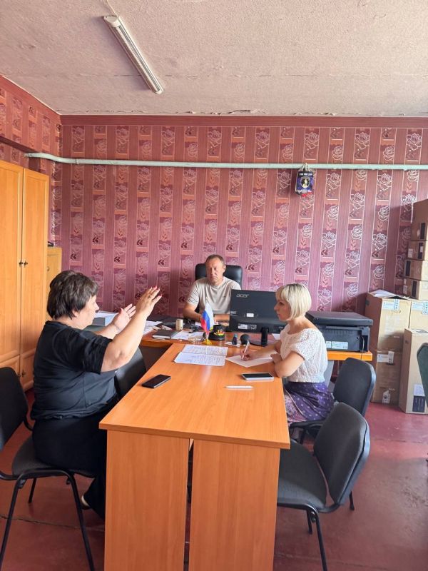 Роман Конев: Состоялся приём граждан депутатом Горловского городского совета Донецкой Народной Республики первого созыва Эдуардом Полепкиным Роман Конев: Состоялся приём граждан депутатом Горловского городского совета Донецкой Народной Республики первого созыва Эдуардом Полепкиным