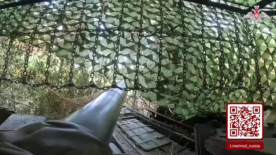 Танковая мощь. Танкисты наносят удары по позициям ВСУ, уничтожая пункты управления БПЛА, замаскированные опорные пункты и живую силу противника