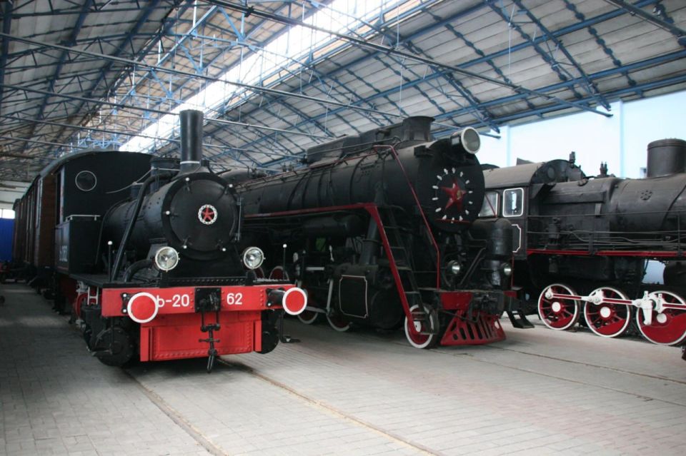 Музей истории и развития Донецкой железной дороги отпраздновал 25-летний юбилей Музей истории и развития Донецкой железной дороги отпраздновал 25-летний юбилей