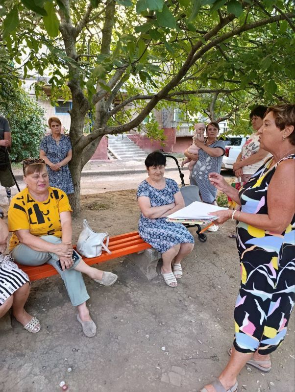 Роман Конев: Благодаря реализации партийного проекта «Управдом» от Единой России в Горловке состоялись выборы старших по домам Роман Конев: Благодаря реализации партийного проекта «Управдом» от Единой России в Горловке состоялись выборы старших по домам