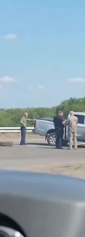 На трассе Горловка – Донецк сегодня днем произошло серьезное ДТП, в котором погибли оба водителя столкнувшихся автомобилей