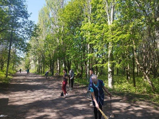 Иван Приходько: В Калининском районе Горловки продолжается всероссийский масштабный партийный проект Единой России «Городская среда» Иван Приходько: В Калининском районе Горловки продолжается всероссийский масштабный партийный проект Единой России «Городская среда»