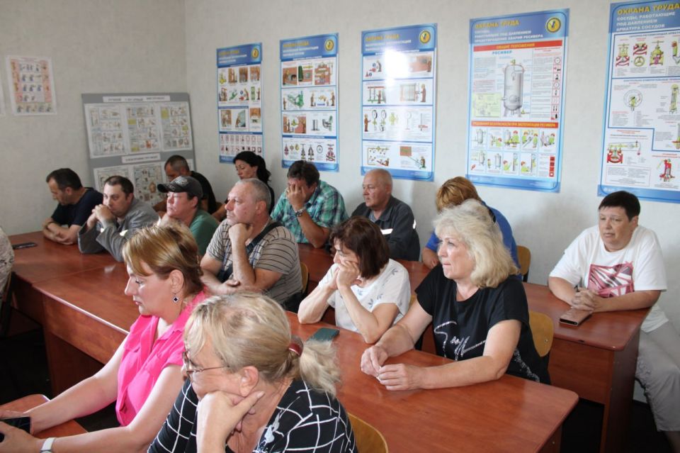 Иван Приходько: Состоялась встреча руководства администрации городского округа Горловка с трудовым коллективом Иван Приходько: Состоялась встреча руководства администрации городского округа Горловка с трудовым коллективом