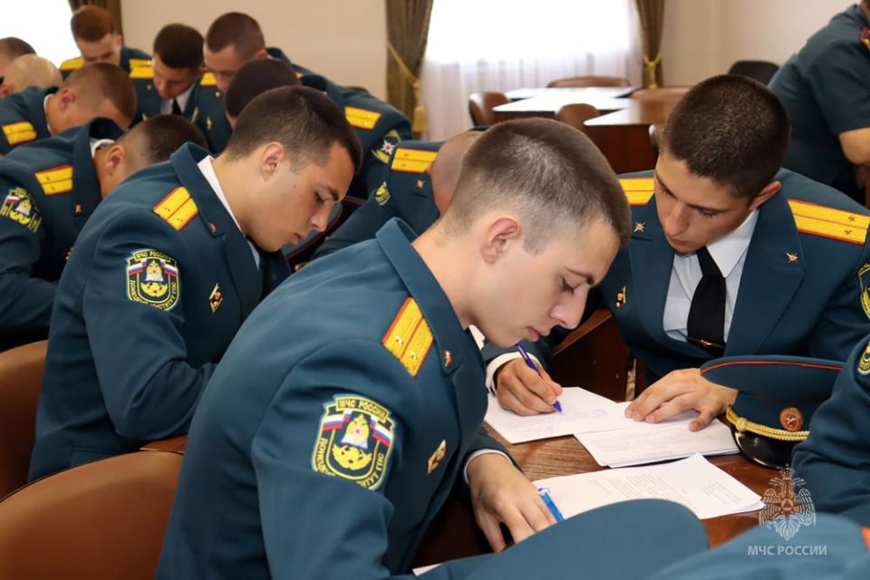 Служба с особым призванием Служба с особым призванием