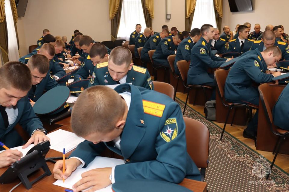 Служба с особым призванием Служба с особым призванием