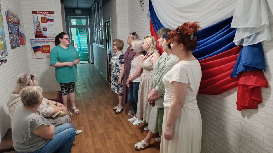 «Единый час гражданственности» в первичных организациях МО ОД «ДР» Центрально-Городского района г. Горловка «Единый час гражданственности» в первичных организациях МО ОД «ДР» Центрально-Городского района г. Горловка