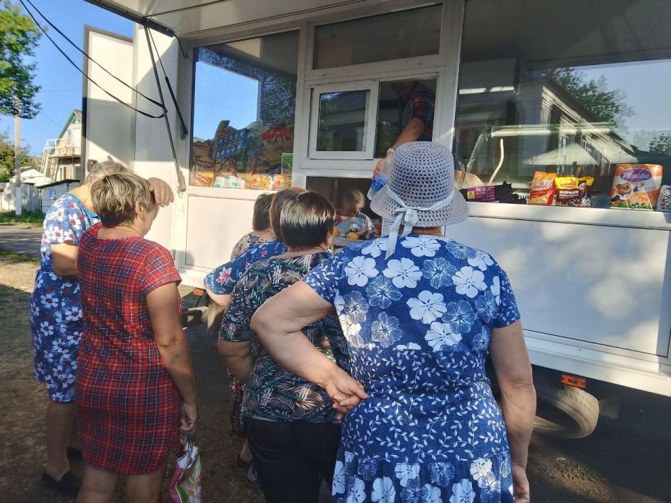 С 9 по 12 августа 2025 года осуществлена выездная торговля с использованием автомагазинов в населенных пунктах городских округов Докучаевск, Горловка, Мариуполь, Харцызск на территории г С 9 по 12 августа 2025 года осуществлена выездная торговля с использованием автомагазинов в населенных пунктах городских округов Докучаевск, Горловка, Мариуполь, Харцызск на территории г