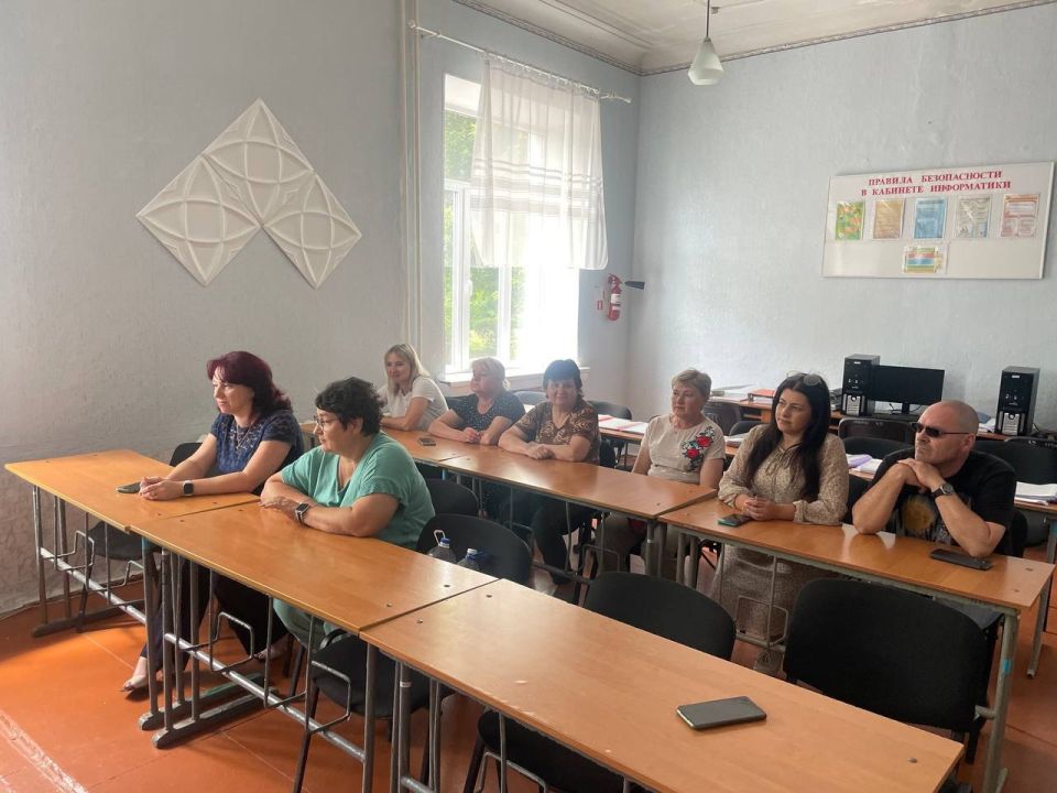 Роман Конев: Состоялась встреча с учителями Роман Конев: Состоялась встреча с учителями