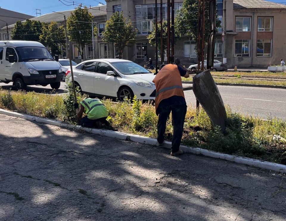 МУП «Простор» ежедневно выполняет все необходимые работы по содержанию городских улиц МУП «Простор» ежедневно выполняет все необходимые работы по содержанию городских улиц