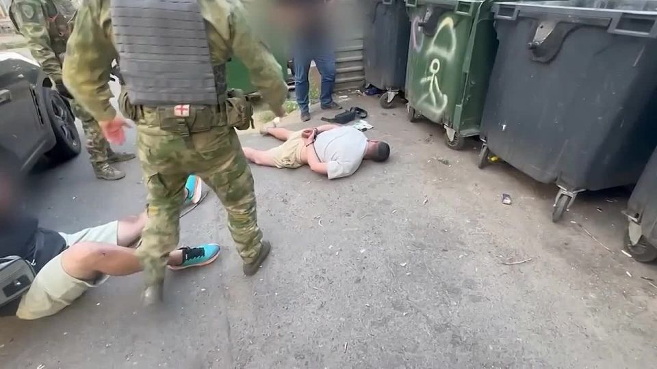 Полицейские пресекли деятельность крупного канала распространения контрафактной табачной продукции