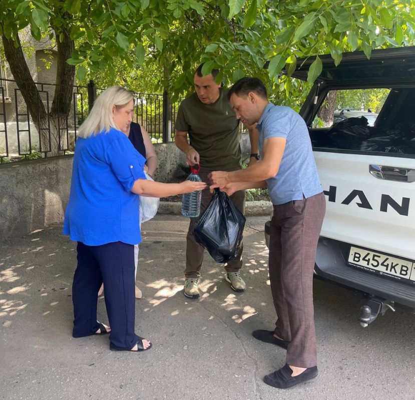 Денис Машков: Сегодня, 14 августа, вместе с коллегами Евгением Белашевым и Мариной Каплянок , посетили город Горловка с гуманитарной миссией Денис Машков: Сегодня, 14 августа, вместе с коллегами Евгением Белашевым и Мариной Каплянок , посетили город Горловка с гуманитарной миссией