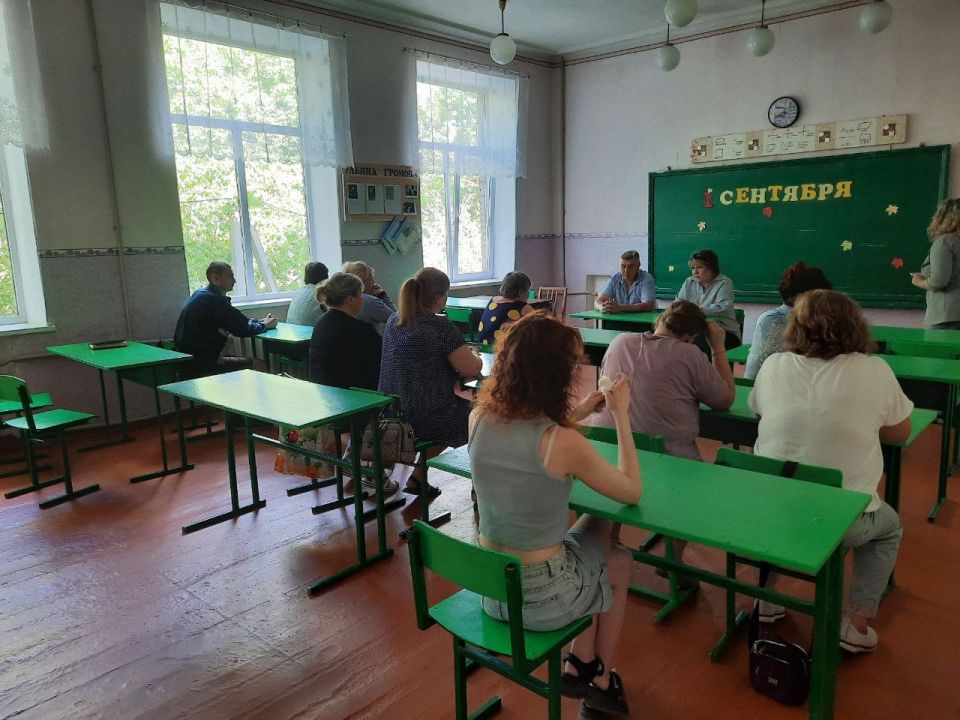 Иван Приходько: Состоялась встреча заместителя руководителя Управы Калининского внутригородского района города Горловка администрации городского округа Горловка с трудовым коллективом Иван Приходько: Состоялась встреча заместителя руководителя Управы Калининского внутригородского района города Горловка администрации городского округа Горловка с трудовым коллективом