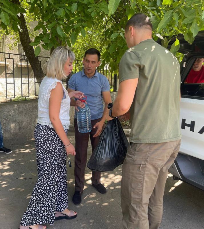 Денис Машков: Сегодня, 14 августа, вместе с коллегами Евгением Белашевым и Мариной Каплянок , посетили город Горловка с гуманитарной миссией Денис Машков: Сегодня, 14 августа, вместе с коллегами Евгением Белашевым и Мариной Каплянок , посетили город Горловка с гуманитарной миссией