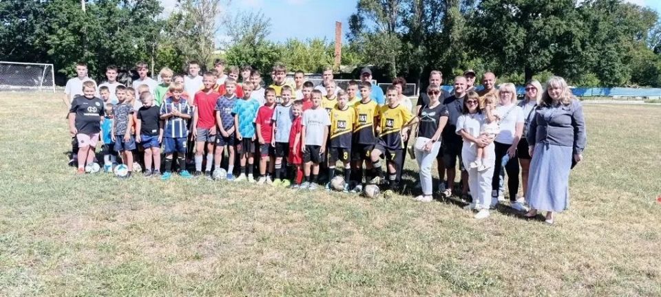 Иван Приходько: В рамках реализации партийного проекта Единой России «Детский спорт» в Горловке проведен мастер-класс по футболу Иван Приходько: В рамках реализации партийного проекта Единой России «Детский спорт» в Горловке проведен мастер-класс по футболу