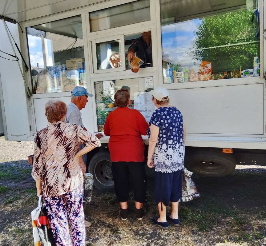 С 13 по 15 августа 2025 года осуществлена выездная торговля с использованием автомагазинов в населенных пунктах городских округов  Докучаевск, Горловка, Мариуполь, на территории  г. Авдеевка, также Волновахского... С 13 по 15 августа 2025 года осуществлена выездная торговля с использованием автомагазинов в населенных пунктах городских округов  Докучаевск, Горловка, Мариуполь, на территории  г. Авдеевка, также Волновахского...