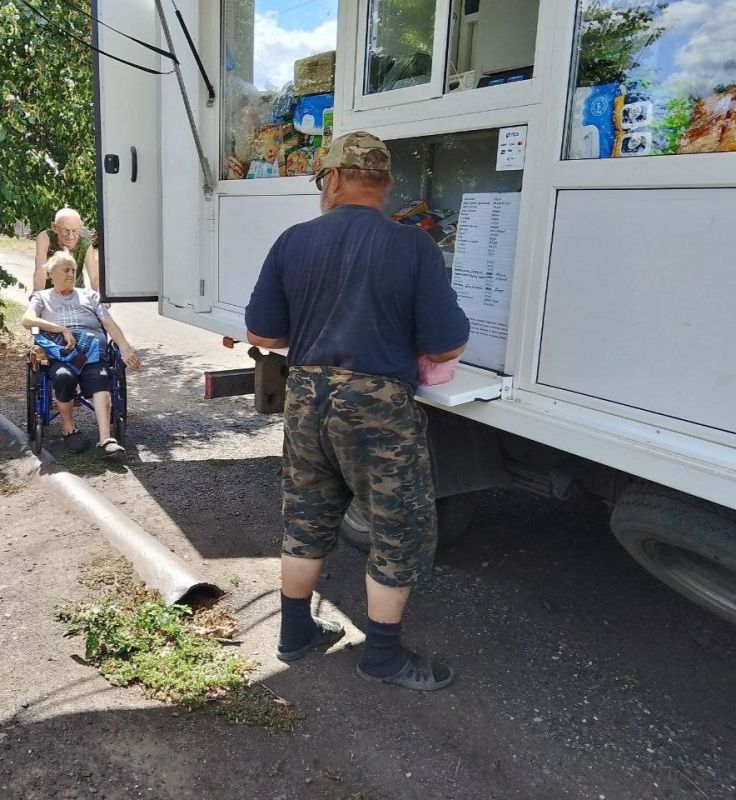 С 13 по 15 августа 2025 года осуществлена выездная торговля с использованием автомагазинов в населенных пунктах городских округов  Докучаевск, Горловка, Мариуполь, на территории  г. Авдеевка, также Волновахского... С 13 по 15 августа 2025 года осуществлена выездная торговля с использованием автомагазинов в населенных пунктах городских округов  Докучаевск, Горловка, Мариуполь, на территории  г. Авдеевка, также Волновахского...