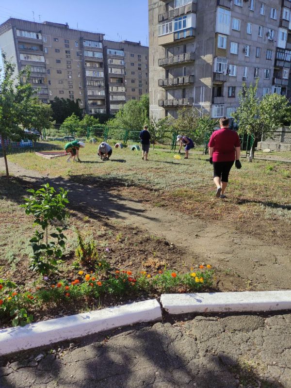 Иван Приходько: Партийцы Единой России Центрально-Городского района Горловки поддерживают масштабный всероссийский партийный проект «Единой России» «Городская среда» Иван Приходько: Партийцы Единой России Центрально-Городского района Горловки поддерживают масштабный всероссийский партийный проект «Единой России» «Городская среда»
