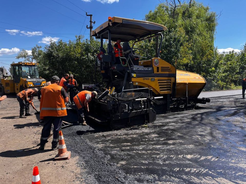 Роман Конев: О дорожных работах МУНИЦИПАЛЬНОГО УНИТАРНОГО ПРЕДПРИЯТИЯ «ПРОСТОР» АДМИНИСТРАЦИИ ГОРОДСКОГО ОКРУГА ГОРЛОВКА ДОНЕЦКОЙ НАРОДНОЙ РЕСПУБЛИКИ Сотрудниками предприятия регулярно выполняются работы по... Роман Конев: О дорожных работах МУНИЦИПАЛЬНОГО УНИТАРНОГО ПРЕДПРИЯТИЯ «ПРОСТОР» АДМИНИСТРАЦИИ ГОРОДСКОГО ОКРУГА ГОРЛОВКА ДОНЕЦКОЙ НАРОДНОЙ РЕСПУБЛИКИ Сотрудниками предприятия регулярно выполняются работы по...