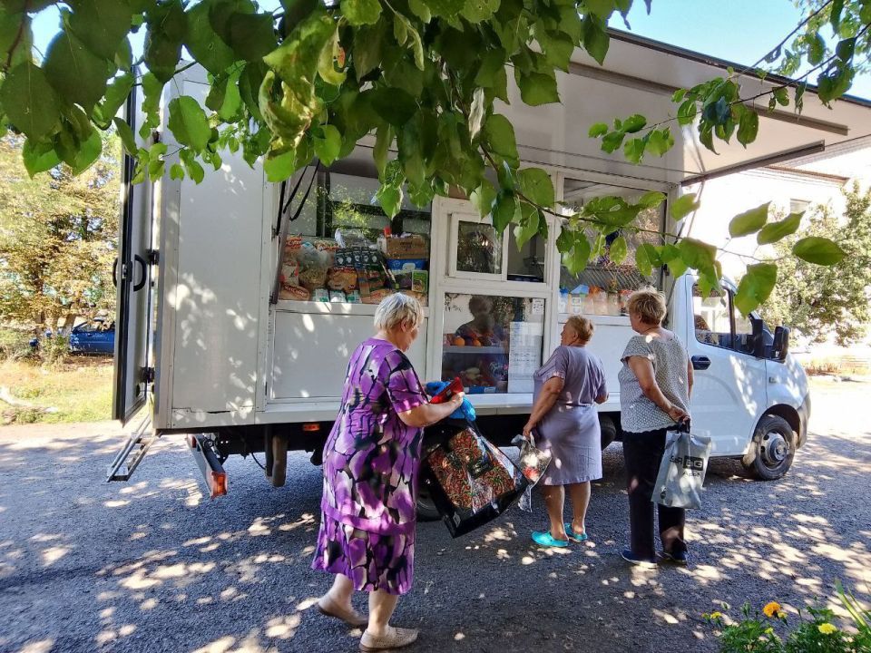 С 13 по 15 августа 2025 года осуществлена выездная торговля с использованием автомагазинов в населенных пунктах городских округов  Докучаевск, Горловка, Мариуполь, на территории  г. Авдеевка, также Волновахского... С 13 по 15 августа 2025 года осуществлена выездная торговля с использованием автомагазинов в населенных пунктах городских округов  Докучаевск, Горловка, Мариуполь, на территории  г. Авдеевка, также Волновахского...