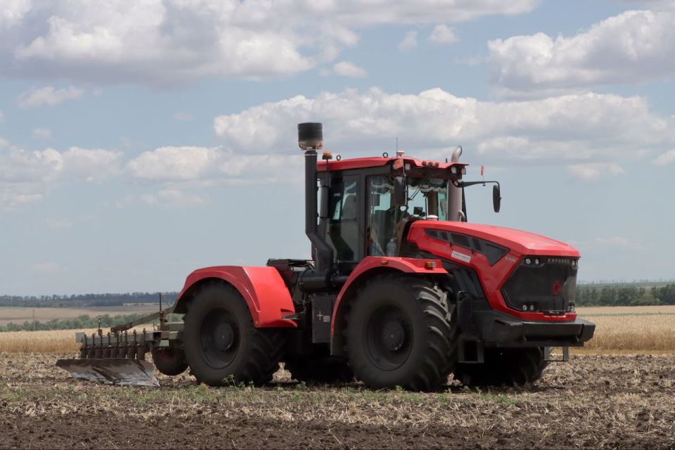 В ДНР стартовала уборка технических культур