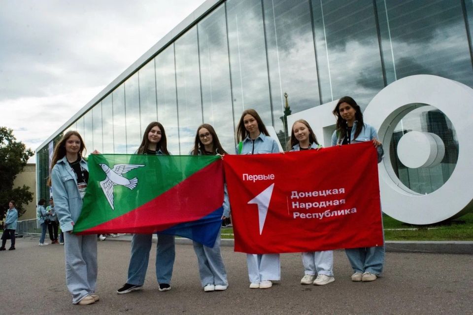 Зажглись на московском небосклоне!