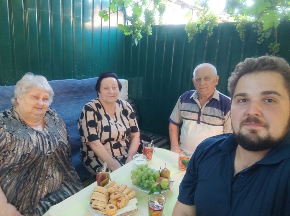 Иван Приходько: В Центрально-Городском районе Горловки продолжается акция «Добрые соседи» Иван Приходько: В Центрально-Городском районе Горловки продолжается акция «Добрые соседи»