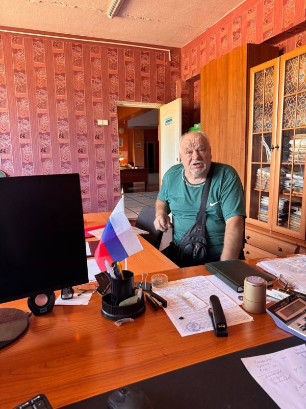 Роман Конев: Состоялся приём граждан депутатом Горловского городского совета Донецкой Народной Республики первого созыва Эдуардом Полепкиным Роман Конев: Состоялся приём граждан депутатом Горловского городского совета Донецкой Народной Республики первого созыва Эдуардом Полепкиным