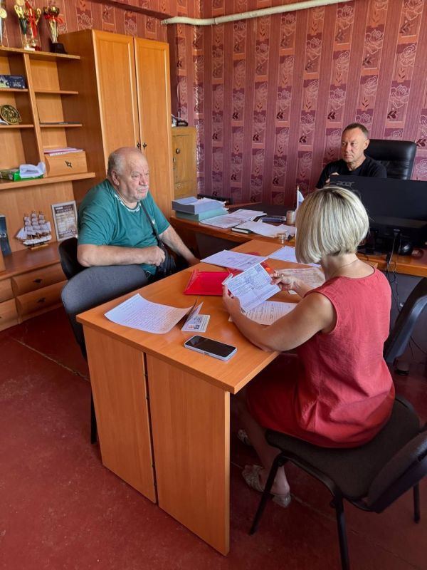 Роман Конев: Состоялся приём граждан депутатом Горловского городского совета Донецкой Народной Республики первого созыва Эдуардом Полепкиным