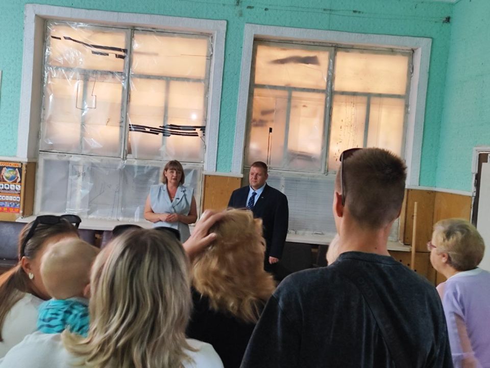 Иван Приходько: В Калининском внутригородском районе прошла встреча с жителями