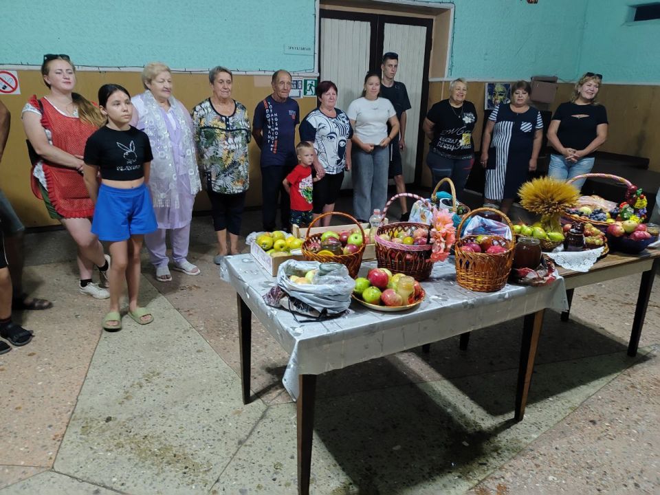 Иван Приходько: В Калининском районе Горловки в рамках проекта Единой России «Российское село» прошло праздничное мероприятие «Яблочный спас»